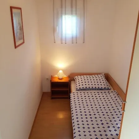 Διαμέρισμα Family-friendly With Swimming Pool Barbat, Rab - 4951 *
