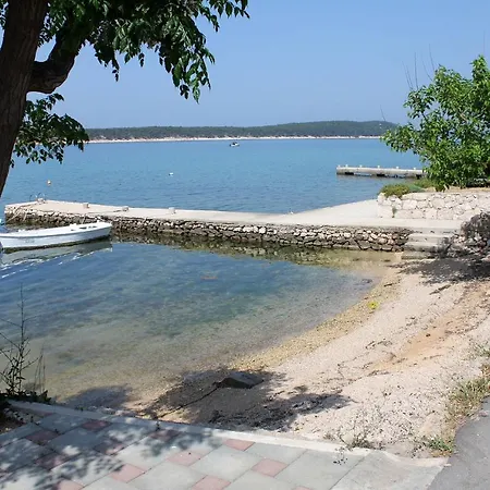 Appartement Family-friendly With Swimming Pool Barbat, Rab - 4951