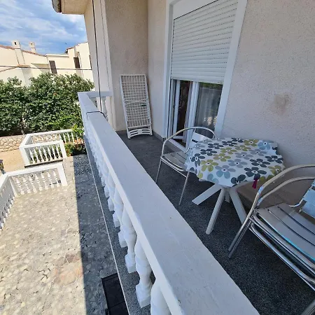 Family-friendly With Swimming Pool Barbat, Rab - 4951 * Barbat na Rabu