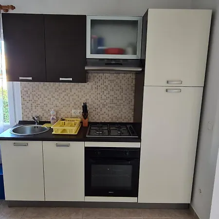Family-friendly With Swimming Pool Barbat, Rab - 4951 Apartmán *