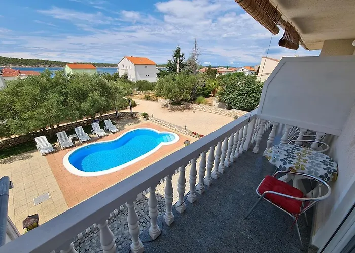 アパート Family-friendly With Swimming Pool Barbat, Rab - 4951 Barbat na Rabu